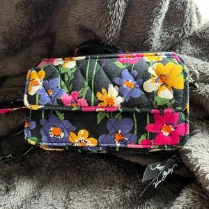 NWOT Convertible Walter/Purse Vera Bradley